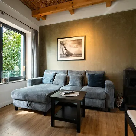 Grosse Sommerliebe - Nah Am Volksbad Und Radwanderweg * Waren (Mueritz)