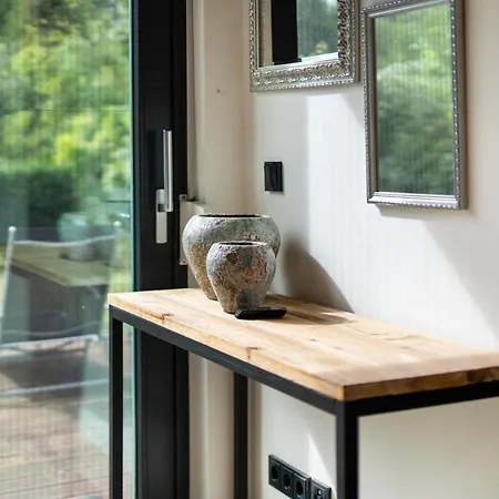 Grosse Sommerliebe - Nah Am Volksbad Und Radwanderweg *