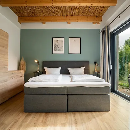 Grosse Sommerliebe - Nah Am Volksbad Und Radwanderweg Tatil Evi